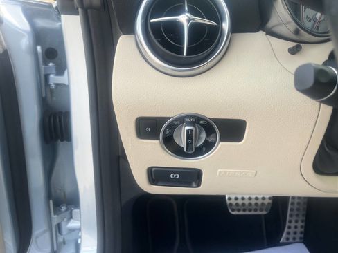 Used 2016 Mercedes-Benz SLK 350 image 23