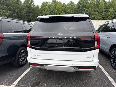 Used 2025 Ford Expedition Max Platinum w/ Driver's Package AWD/4WD image 15