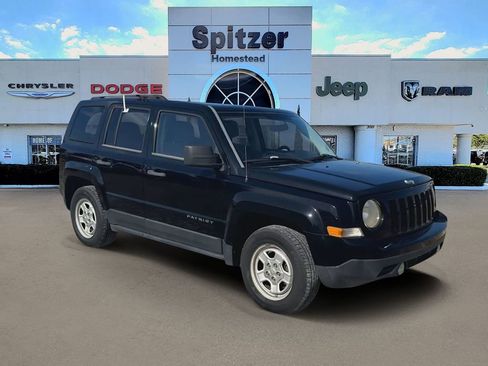 Used 2012 Jeep Patriot Sport image 3