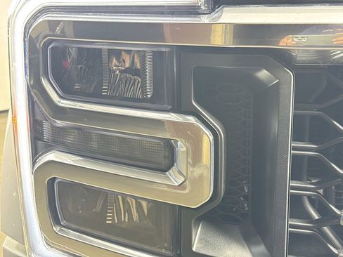 Used 2023 Ford F450 Lariat w/ Lariat Ultimate Package image 35