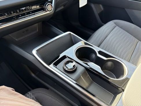 New 2026 Chevrolet Equinox LT image 32