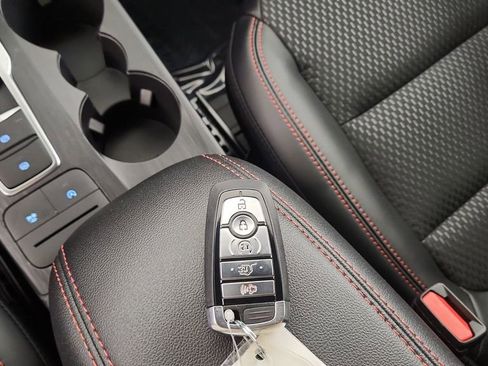 New 2026 Ford Escape ST-Line w/ Cold Weather Package image 18