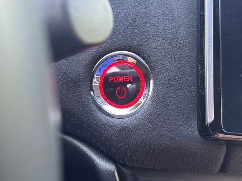 Used 2020 Honda Clarity Touring image 19
