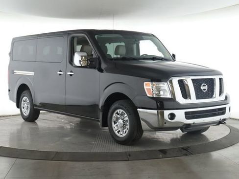 Used 2020 Nissan NV 3500 SL RWD image 2