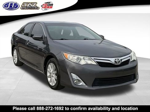 Used 2014 Toyota Camry XLE FWD image 1