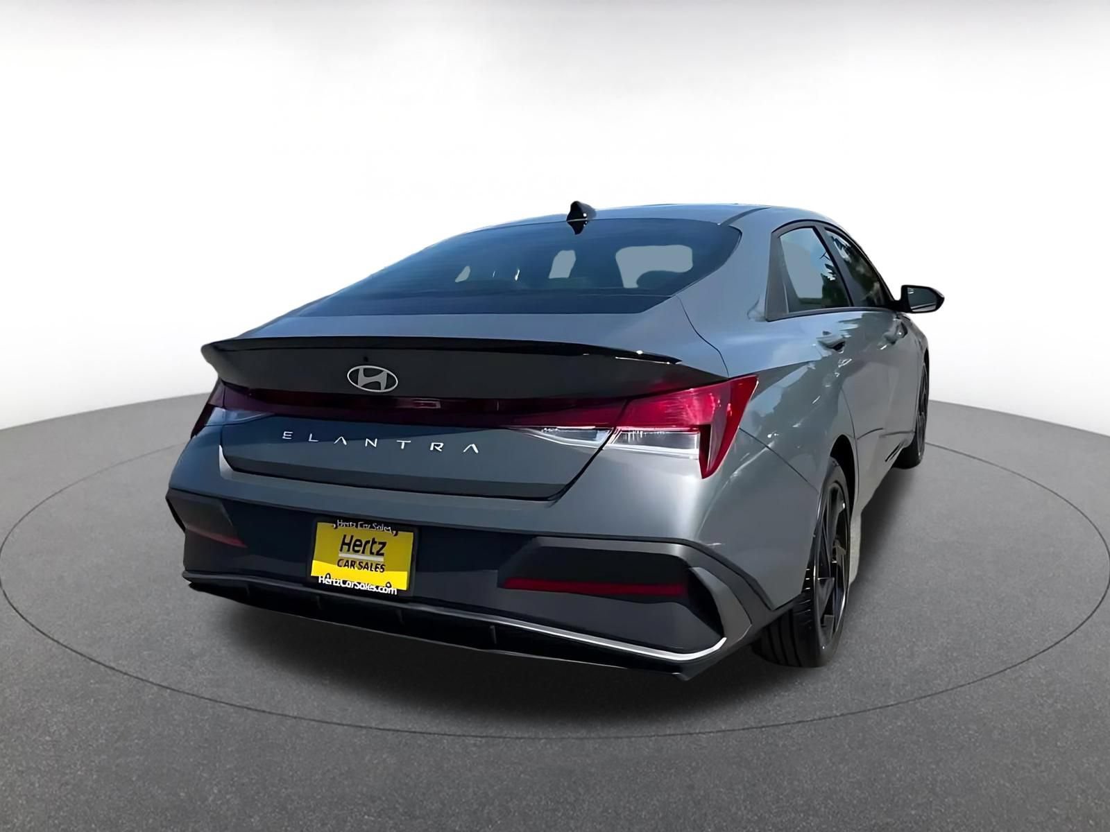 Used 2026 Hyundai Elantra Sport FWD image 13