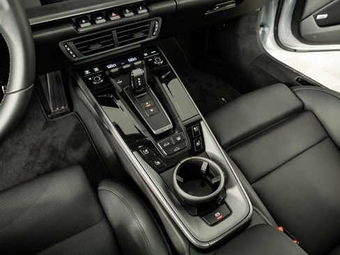 Certified 2026 Porsche 911 Carrera image 18