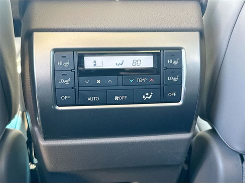 Used 2023 Lexus GX 460 Premium image 27