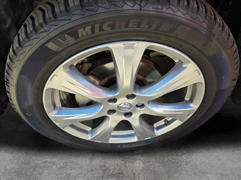 Used 2014 Nissan Murano LE w/ Platinum Edition Package AWD/4WD image 18