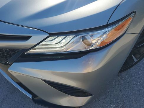 Used 2020 Toyota Camry XSE image 16