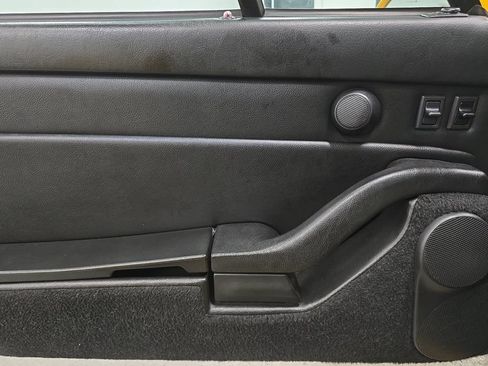 Used 1997 Porsche 911 Carrera RWD image 20