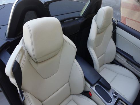 Used 2017 Mercedes-Benz SLC 300 image 13