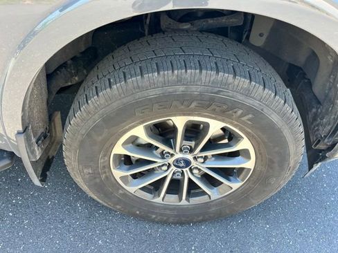 Used 2018 Ford F150 XLT w/ Equipment Group 302A Luxury image 10