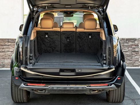 Certified 2025 Land Rover Range Rover SE AWD/4WD image 27
