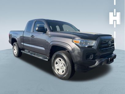 Used 2016 Toyota Tacoma SR