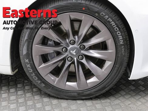 Used 2018 Tesla Model S 100D AWD/4WD image 26
