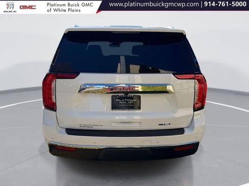Used 2023 GMC Yukon SLT w/ SLT Luxury Package image 6