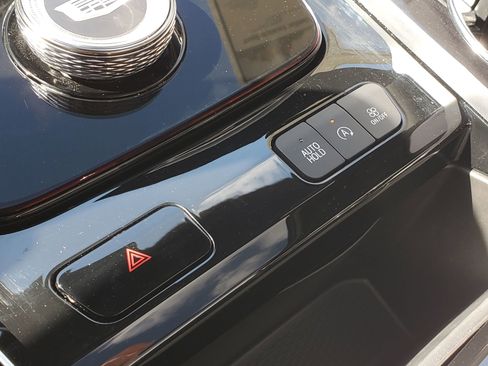 Used 2025 Cadillac Escalade Sport w/ Touring Package image 34