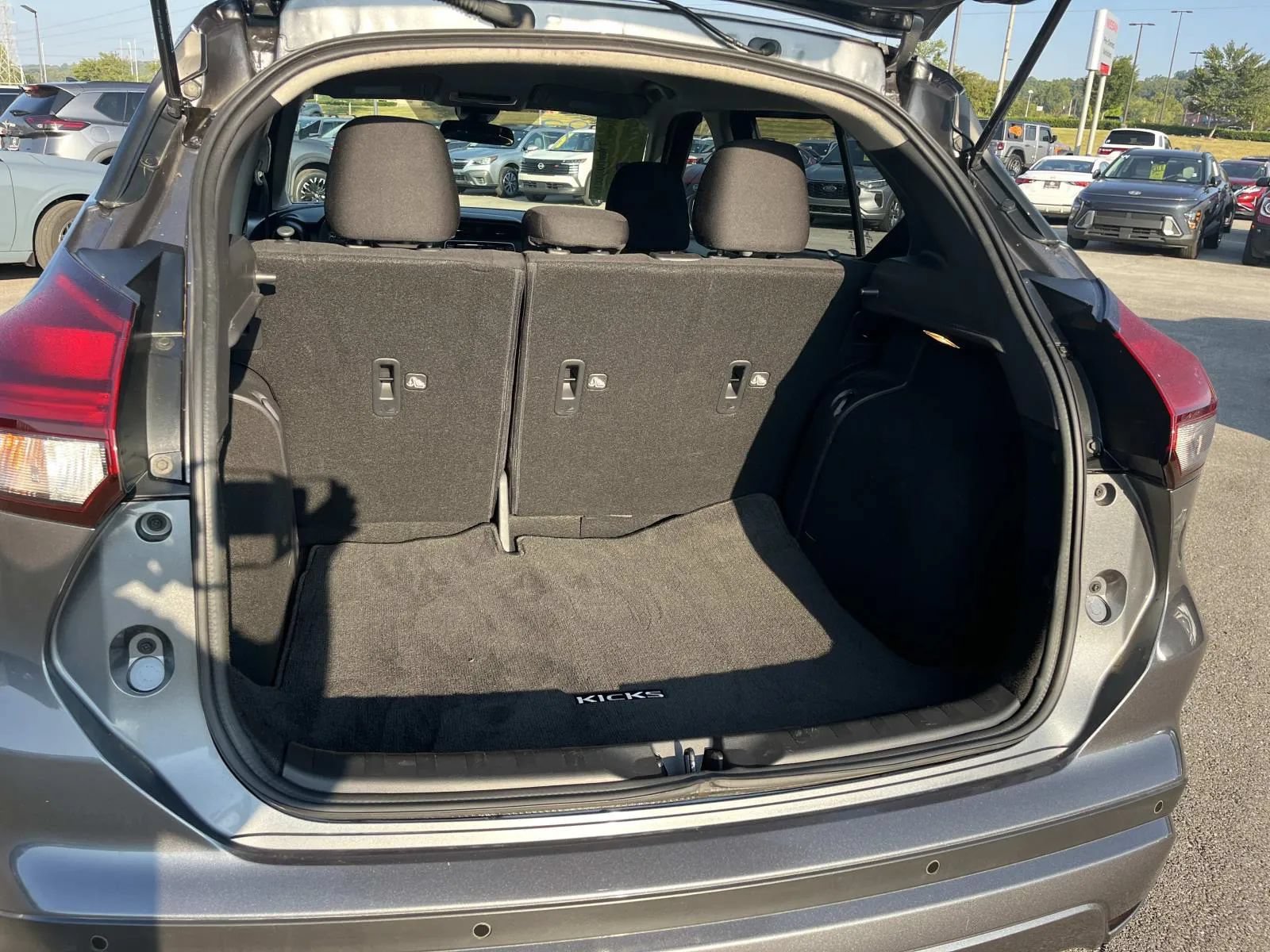 Used 2023 Nissan Kicks S FWD image 18