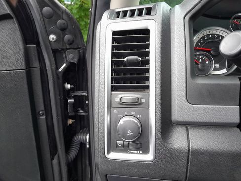 Used 2018 RAM 1500 Big Horn AWD/4WD image 15
