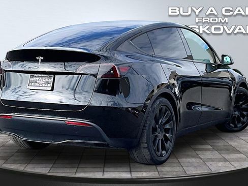 Used 2023 Tesla Model Y Long Range AWD/4WD image 12