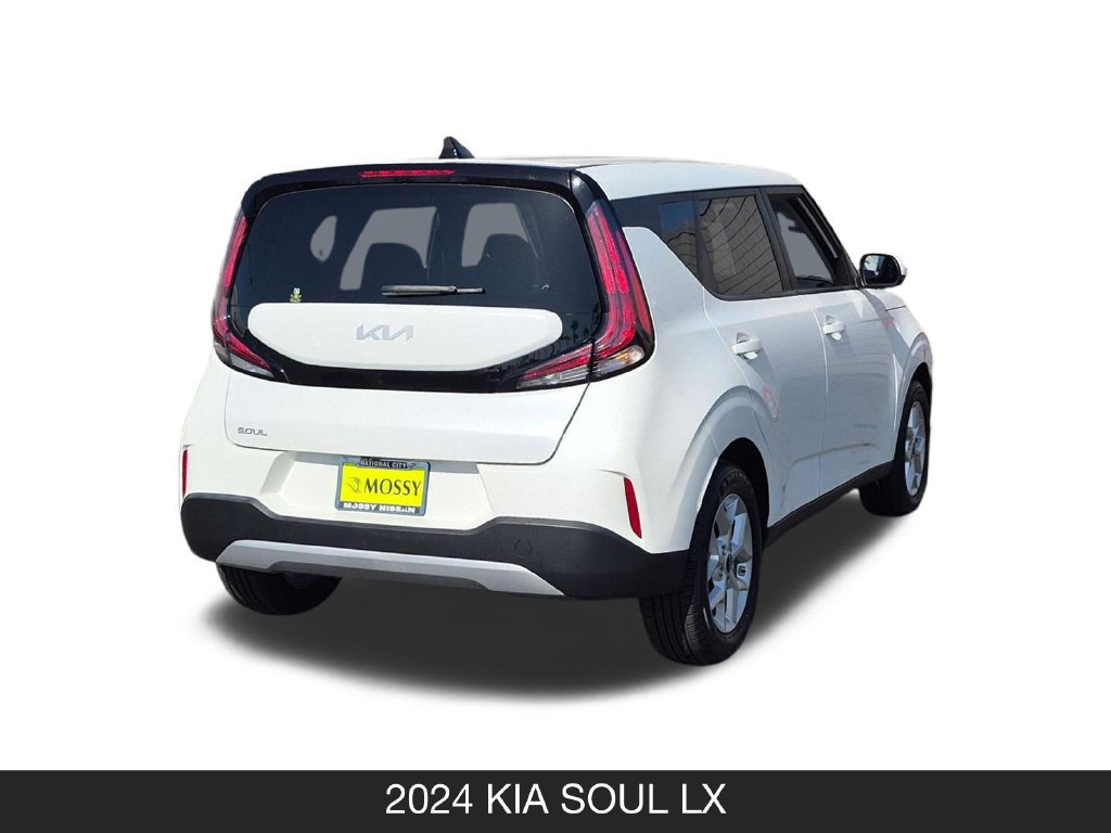 Used 2024 Kia Soul LX w/ Option Group 015 FWD image 9