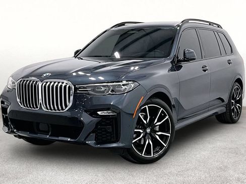 Used 2022 BMW X7 xDrive40i w/ M Sport Package AWD/4WD image 11
