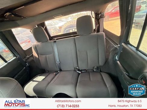 Used 2017 Jeep Wrangler Unlimited Sport AWD/4WD image 15