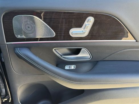Used 2024 Mercedes-Benz GLE 350 4MATIC w/ 3rd Row Seat Package image 21