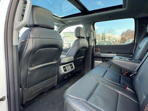 New 2024 Ford F250 Lariat w/ Lariat Ultimate Package image 40