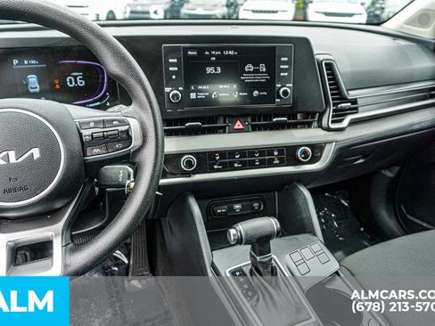 Used 2025 Kia Sportage LX FWD image 32