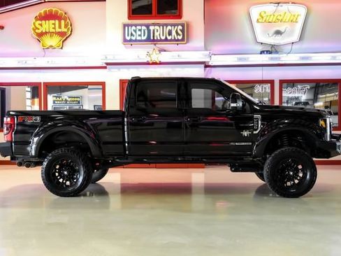 Used 2021 Ford F250 Lariat w/ Lariat Ultimate Package AWD/4WD image 12