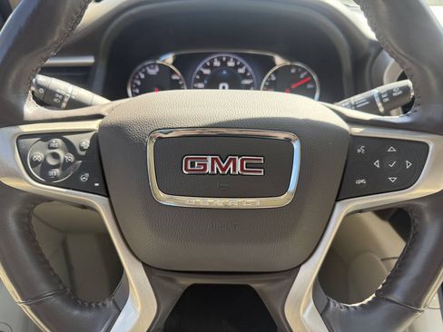 Used 2018 GMC Acadia Denali w/ Technology Package AWD/4WD image 15