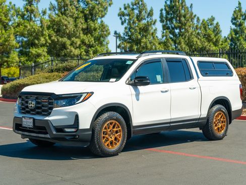 Used 2024 Honda Ridgeline TrailSport image 5