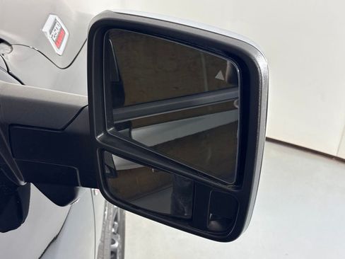 Used 2025 RAM 2500 Laramie w/ Towing Technology Group AWD/4WD image 12