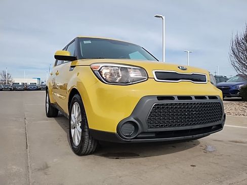 Used 2015 Kia Soul + w/ Audio Package image 4