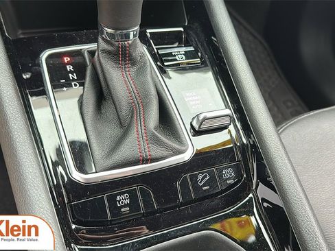 Used 2024 Jeep Compass Trailhawk image 23