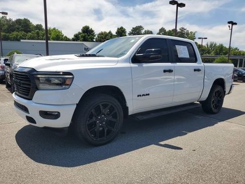 Used 2024 RAM 1500 Laramie AWD/4WD image 3