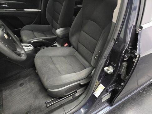 Used 2016 Chevrolet Cruze LT w/ RS Package FWD image 6
