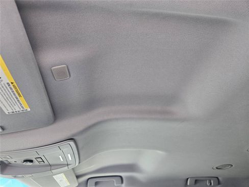 Used 2018 Chevrolet Tahoe Premier AWD/4WD image 23