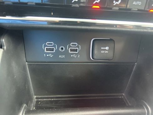 Certified 2024 Jeep Grand Cherokee Limited image 43