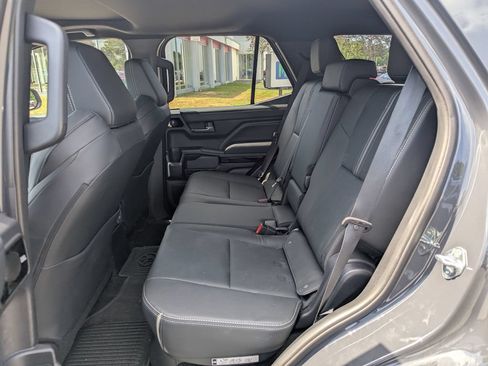 Used 2026 Toyota 4Runner Limited AWD/4WD image 18