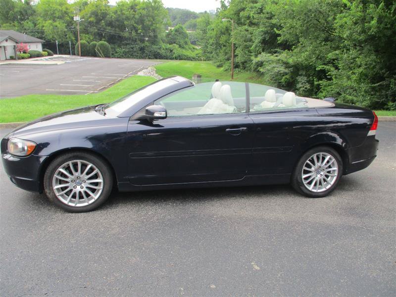 Used 2009 Volvo C70 T5 FWD image 4