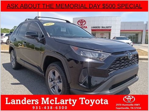 Used 2022 Toyota RAV4 LE AWD/4WD image 1