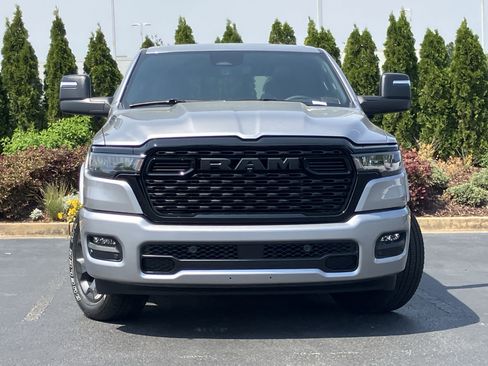 Used 2025 RAM 1500 Big Horn AWD/4WD image 5