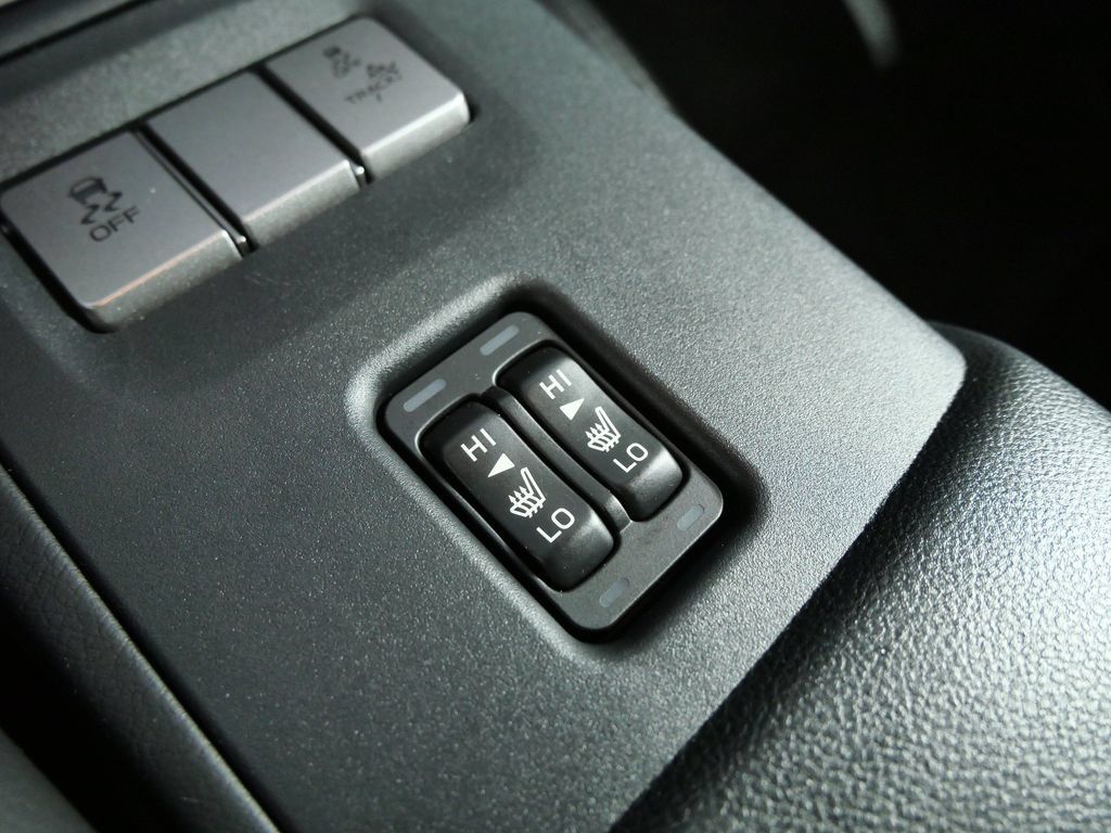 Used 2025 Toyota GR86 Premium w/ ALL Weather Mat Package (TMS) RWD image 20