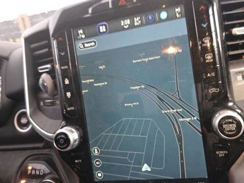 Used 2024 RAM 1500 Big Horn image 16