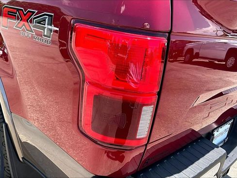 Used 2018 Ford F150 Lariat w/ Equipment Group 502A Luxury AWD/4WD image 26