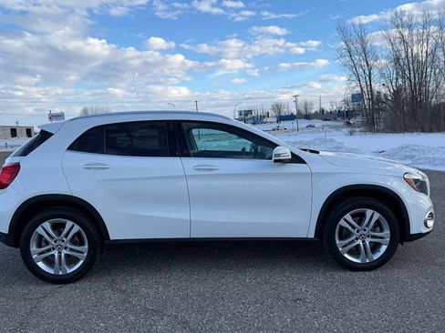 Used 2018 Mercedes-Benz GLA 250 4MATIC image 3