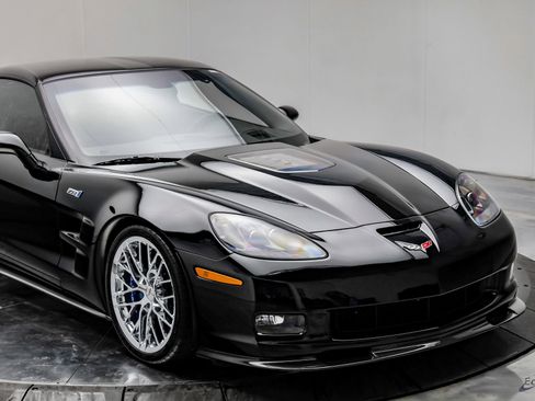 Used 2010 Chevrolet Corvette ZR1 w/ Preferred Equipment Group image 28